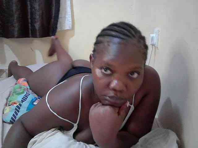 Sweet-Tiffany webcam