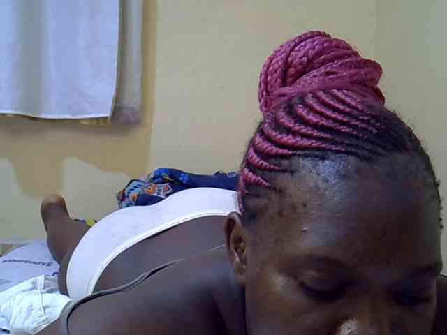 Sweet-Tiffany webcam