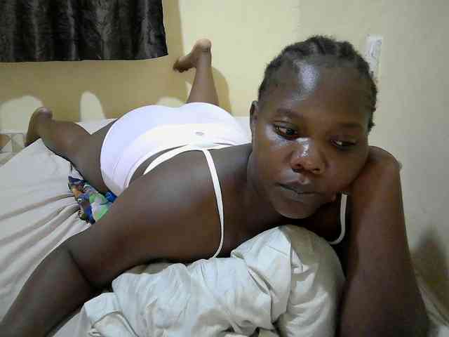 Sweet-Tiffany webcam
