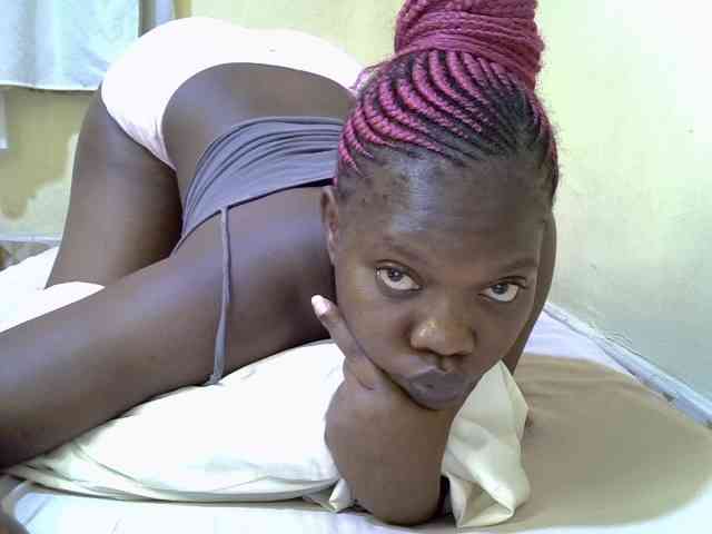 Sweet-Tiffany webcam