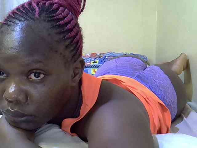 Sweet-Tiffany webcam