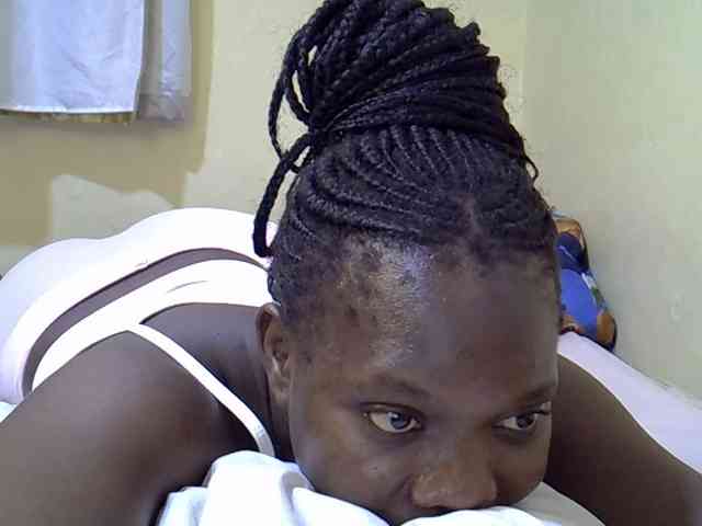 Sweet-Tiffany webcam