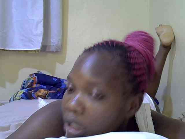 Sweet-Tiffany webcam