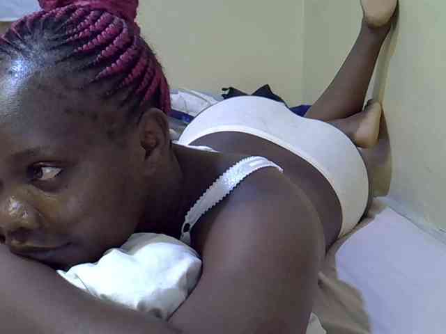 Sweet-Tiffany webcam