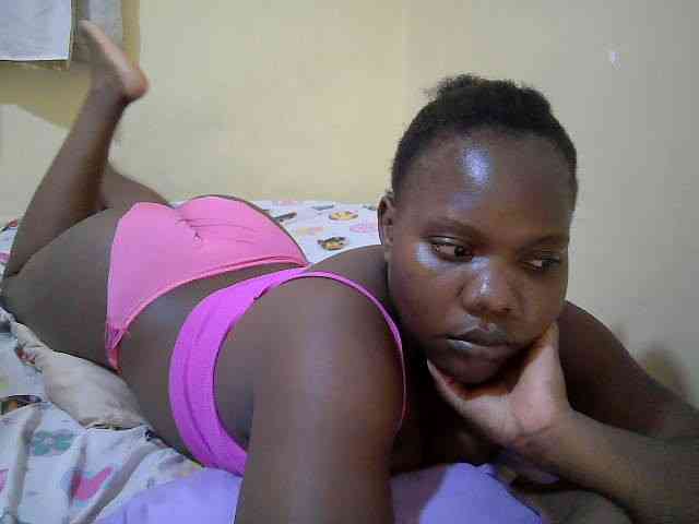 Sweet-Tiffany webcam