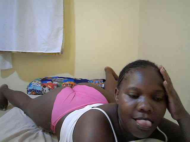 Sweet-Tiffany webcam