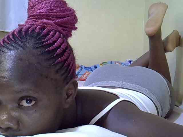 Sweet-Tiffany webcam