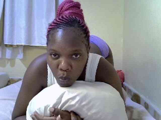 Sweet-Tiffany webcam