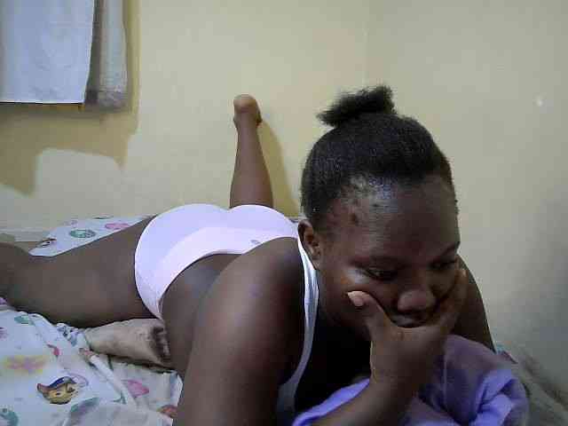 Sweet-Tiffany webcam