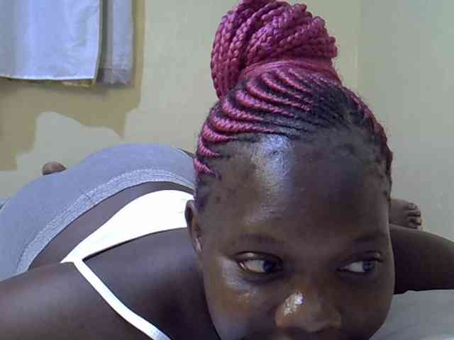 Sweet-Tiffany webcam