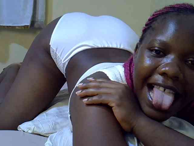 Sweet-Tiffany webcam