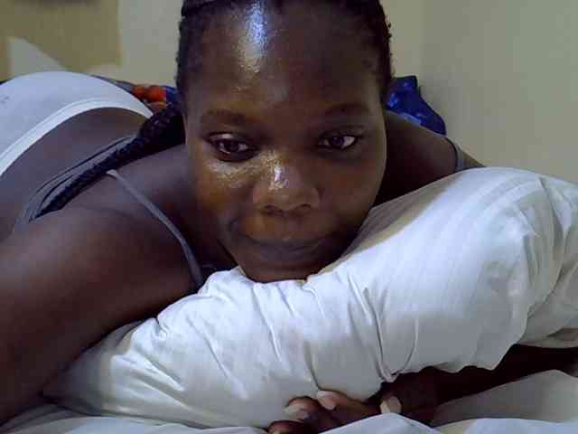 Sweet-Tiffany webcam