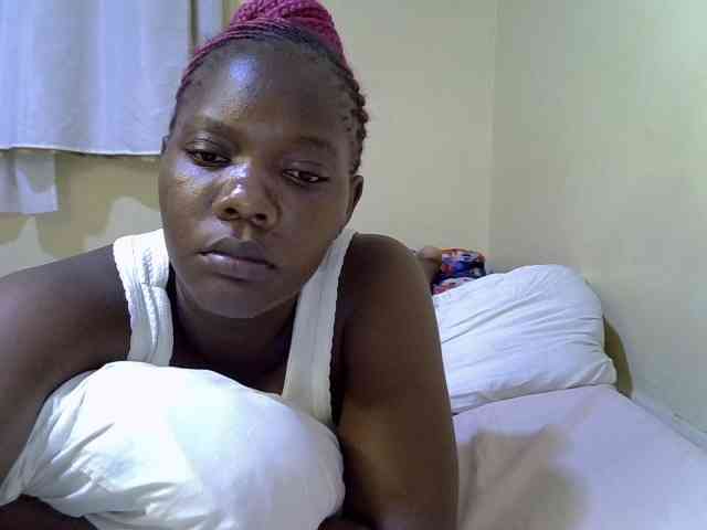 Sweet-Tiffany webcam