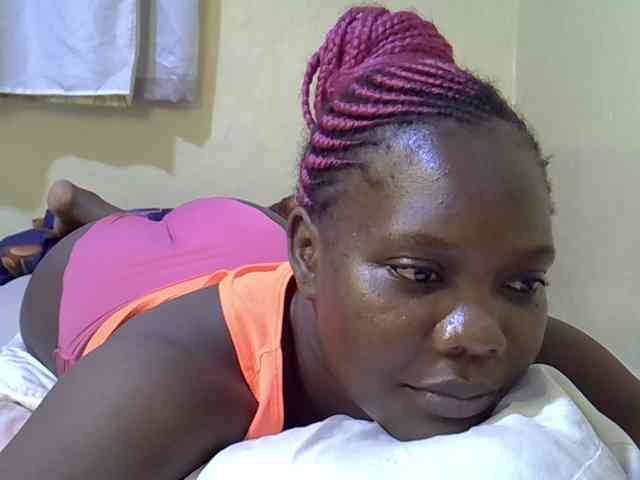 Sweet-Tiffany webcam