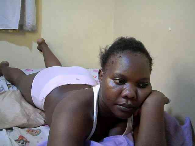 Sweet-Tiffany webcam