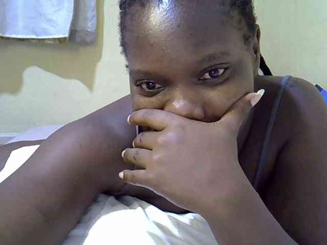 Sweet-Tiffany webcam