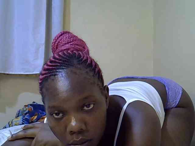 Sweet-Tiffany webcam
