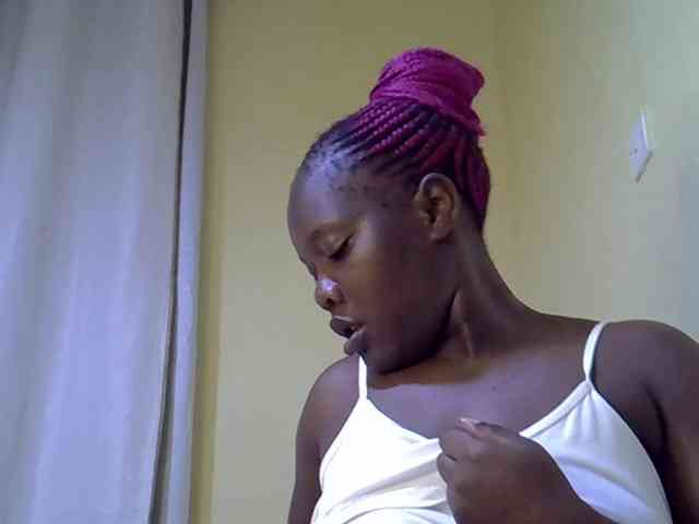 Sweet-Tiffany webcam