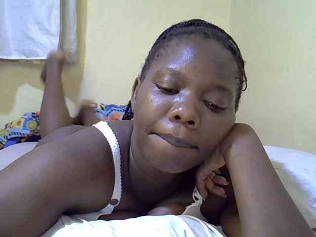 Sweet-Tiffany webcam