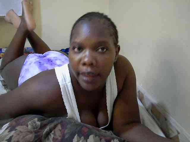 Sweet-Tiffany webcam