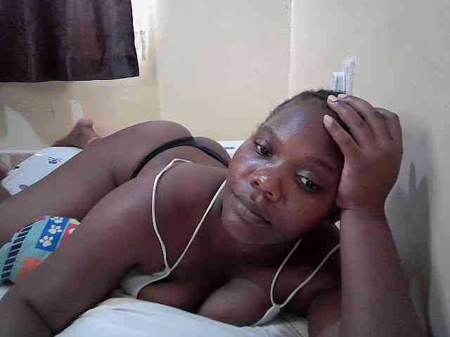 Sweet-Tiffany webcam