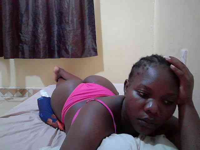 Sweet-Tiffany webcam