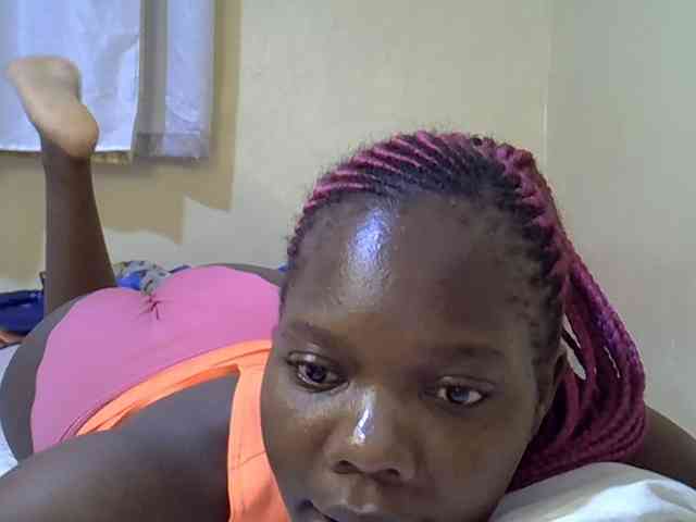 Sweet-Tiffany webcam