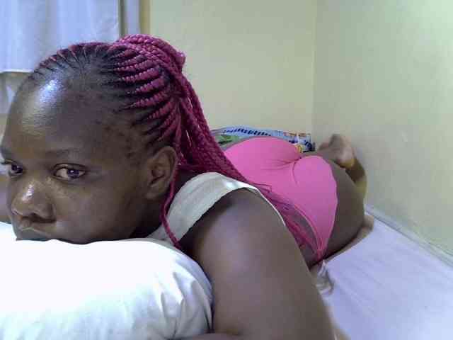 Sweet-Tiffany webcam