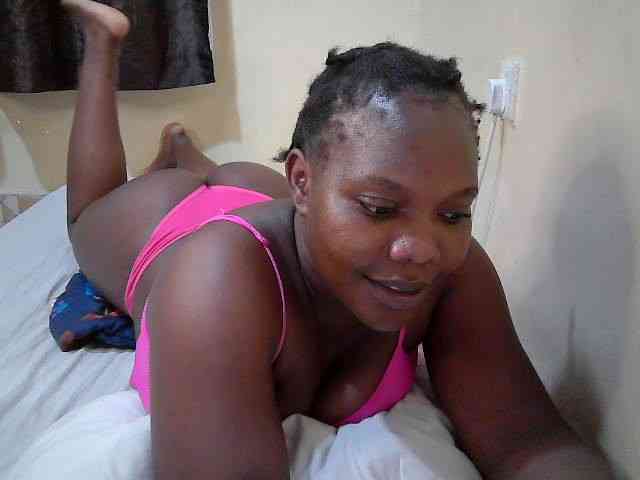 Sweet-Tiffany webcam
