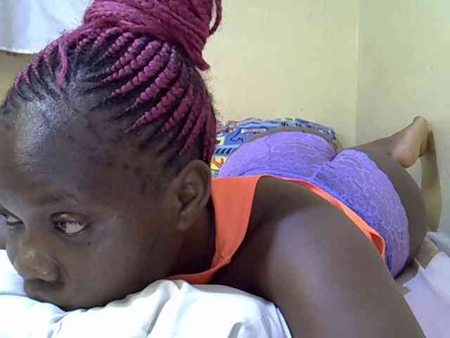 Sweet-Tiffany webcam
