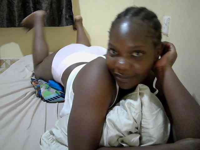 Sweet-Tiffany webcam