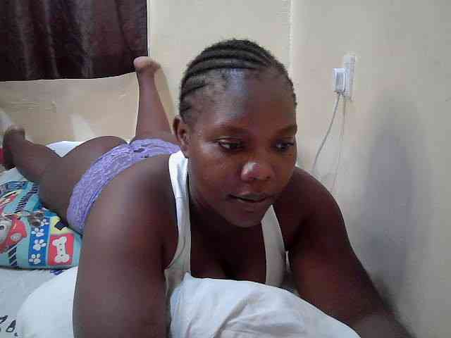 Sweet-Tiffany webcam
