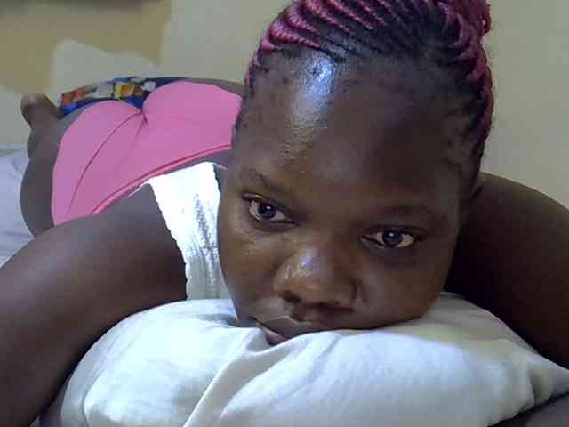 Sweet-Tiffany webcam