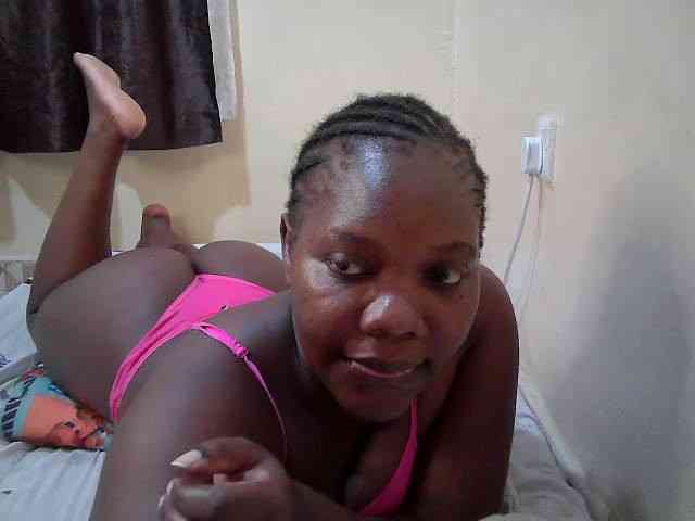 Sweet-Tiffany webcam