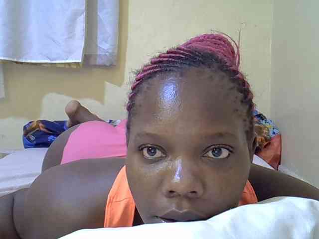 Sweet-Tiffany webcam