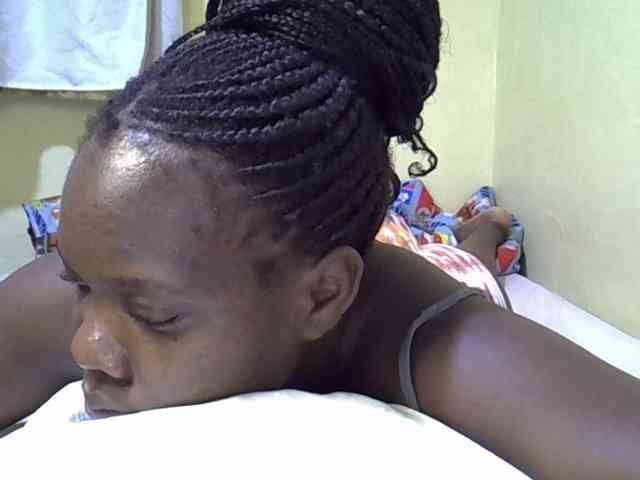 Sweet-Tiffany webcam