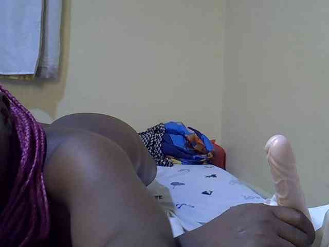 Sweet-Tiffany webcam