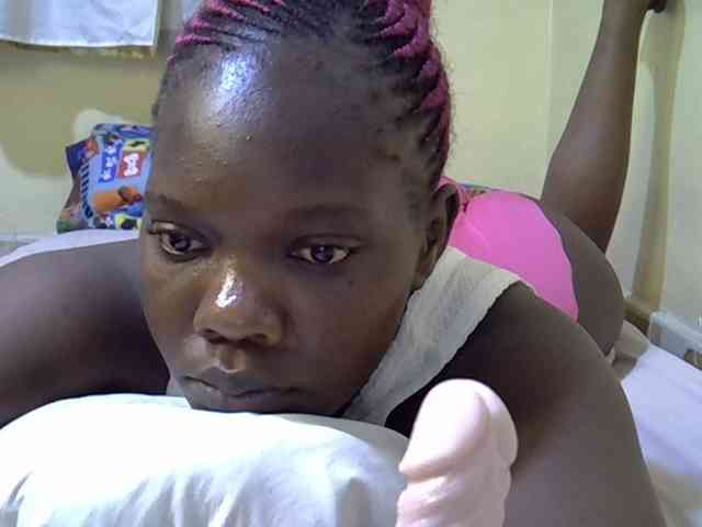 Sweet-Tiffany webcam