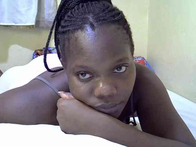 Sweet-Tiffany webcam