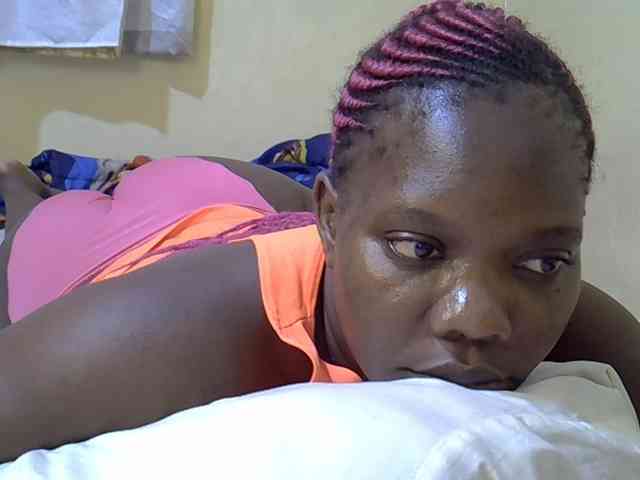 Sweet-Tiffany webcam