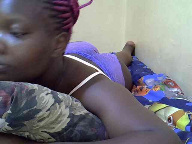 Sweet-Tiffany webcam