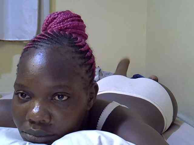 Sweet-Tiffany webcam