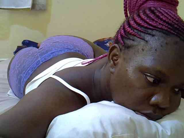 Sweet-Tiffany webcam