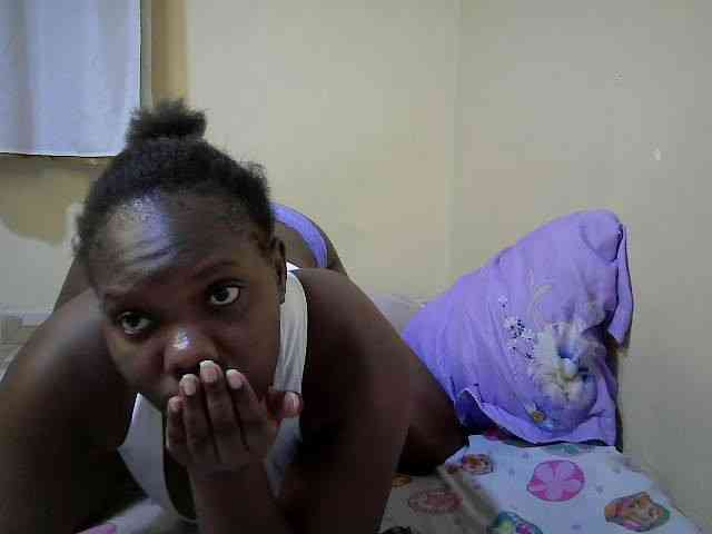 Sweet-Tiffany webcam