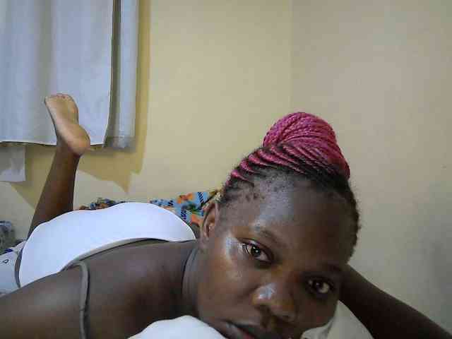 Sweet-Tiffany webcam