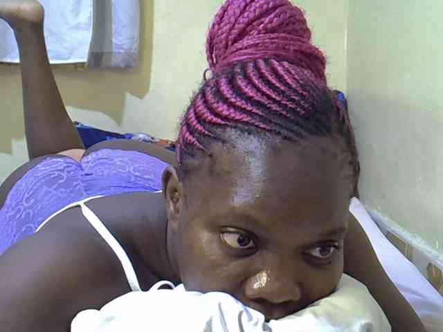 Sweet-Tiffany webcam