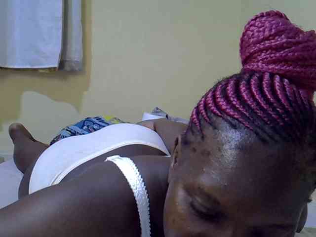 Sweet-Tiffany webcam