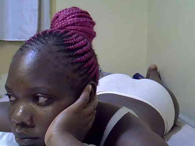 Sweet-Tiffany webcam