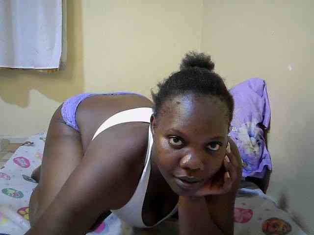 Sweet-Tiffany webcam