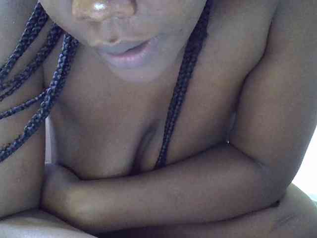 Sweet-Tiffany webcam